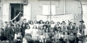 Fête à la villa du bord de l'eau